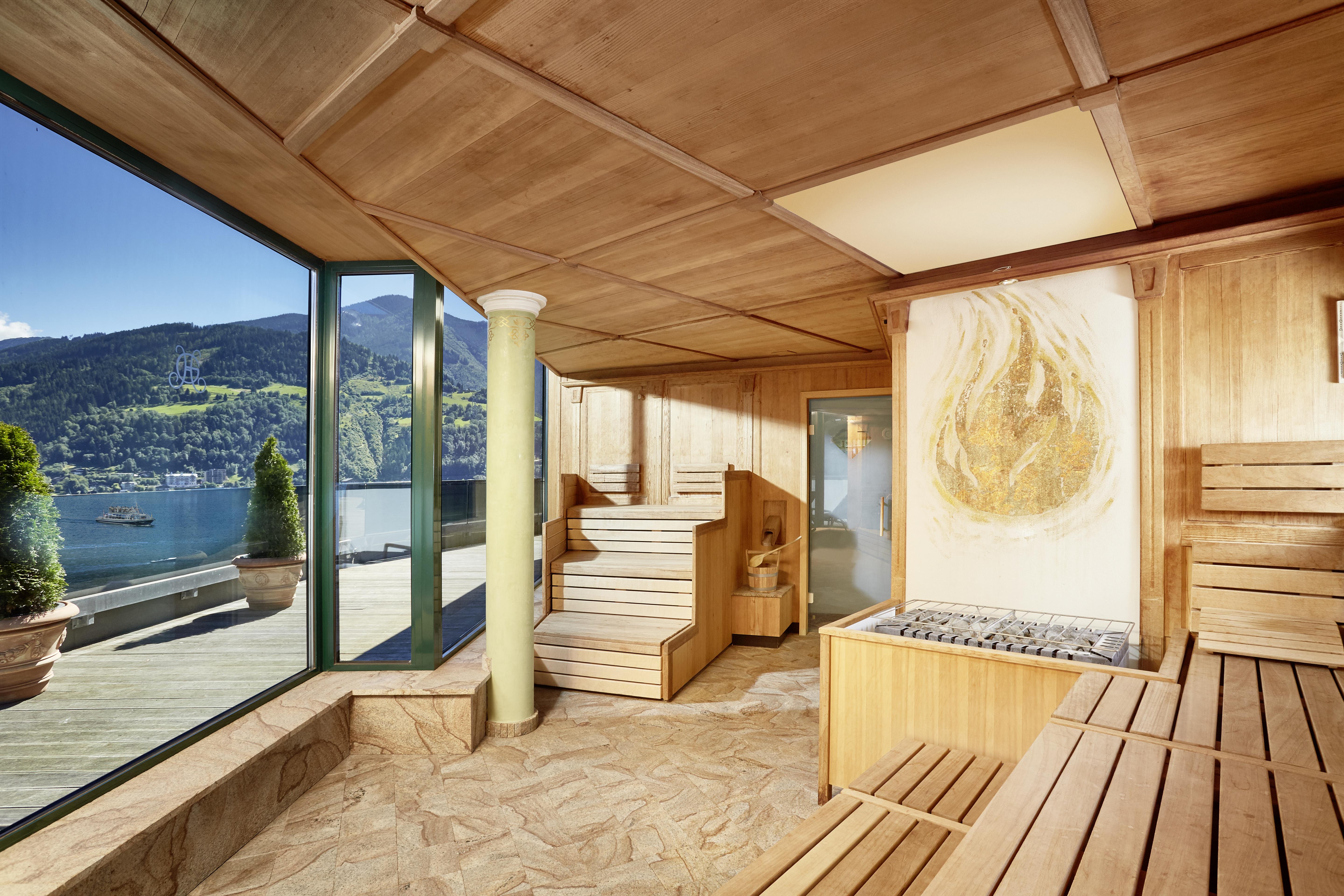 Grand Hotel Zell Am See Exterior photo