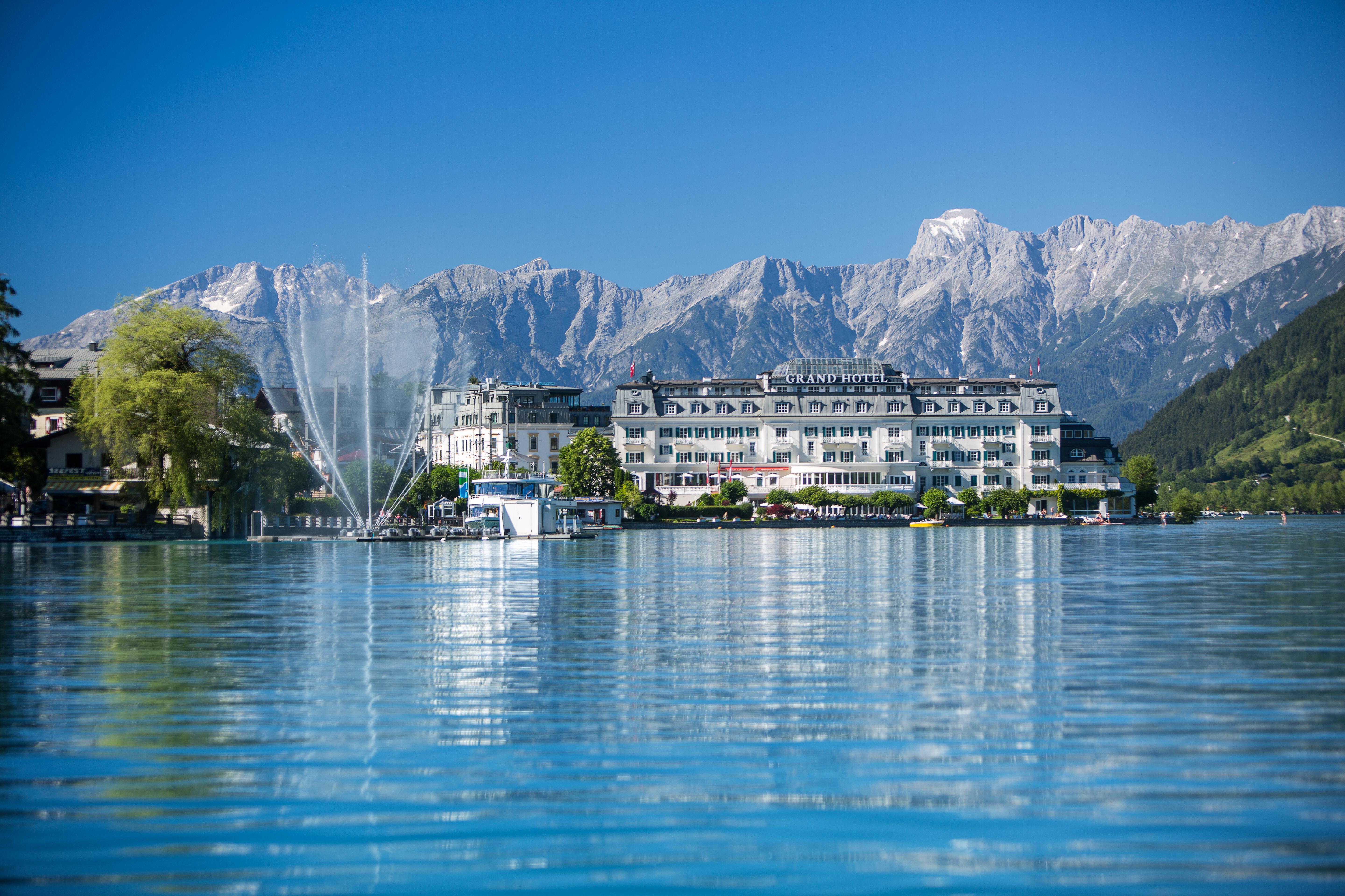 Grand Hotel Zell Am See Exterior photo