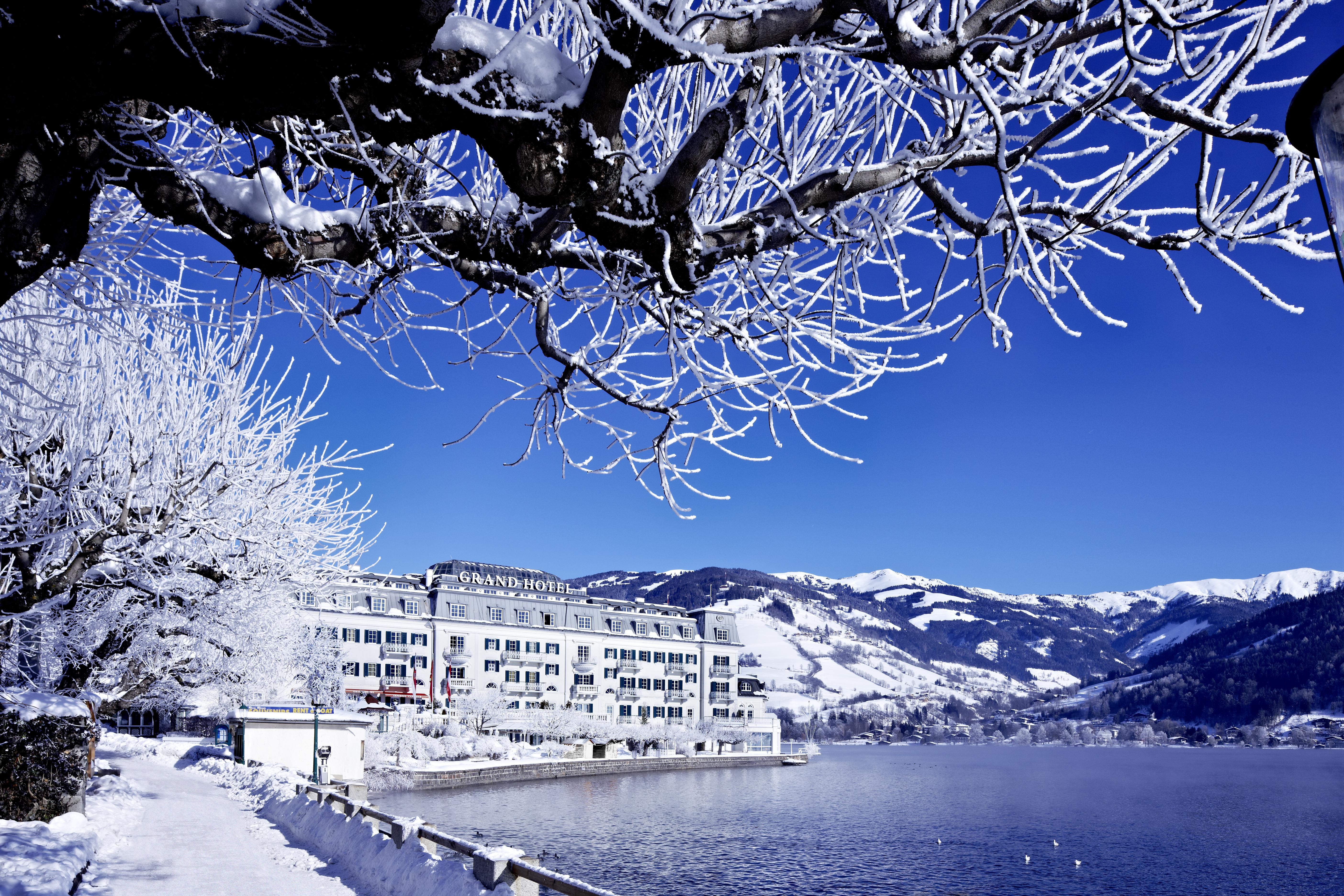 Grand Hotel Zell Am See Exterior photo